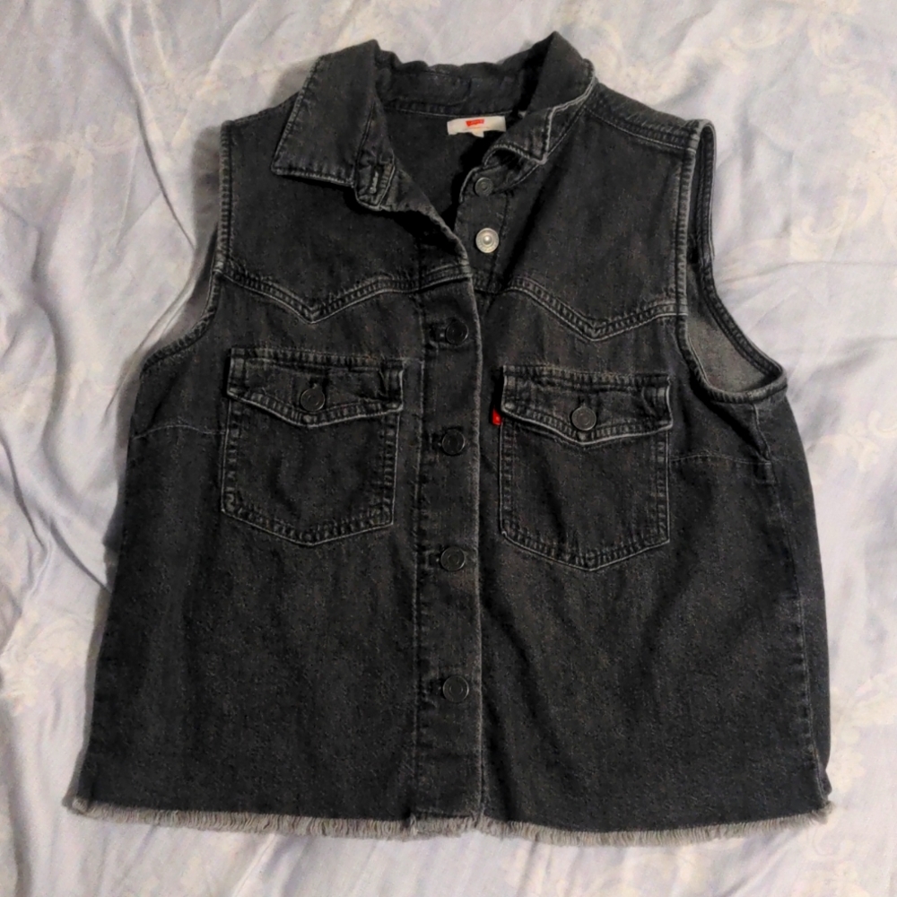 NEW Levi's Sleeveless Addison Vest